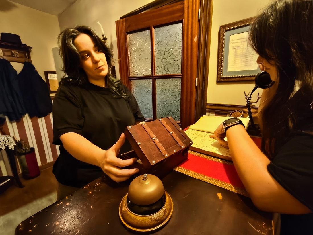 Escape room en Marbella — recepcion cofre